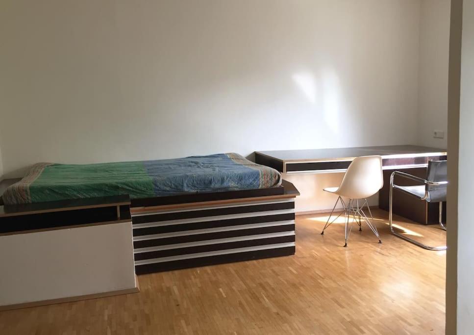 Room In Maisonette With Garden, Parking Place Βιέννη Εξωτερικό φωτογραφία