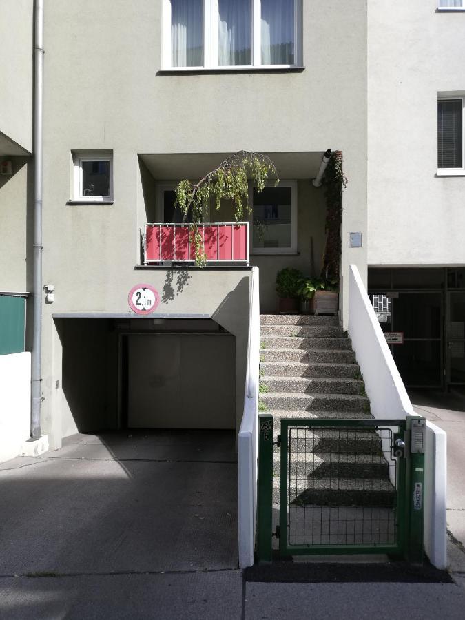 Room In Maisonette With Garden, Parking Place Βιέννη Εξωτερικό φωτογραφία